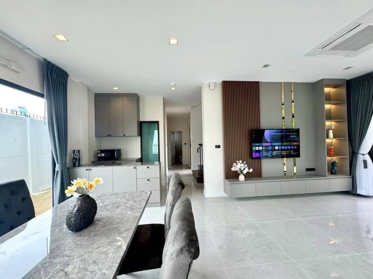 Luxury Detached House for Rent | Bangkok Boulevard Bangna KM.5 | Near Mega Bangna