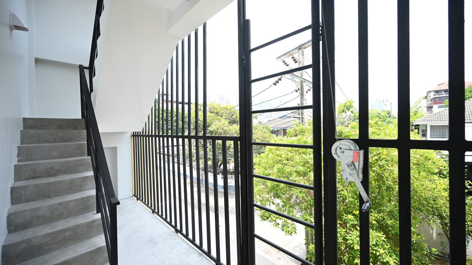 4-Storey Home Office for Rent | Na Nicha Huamak