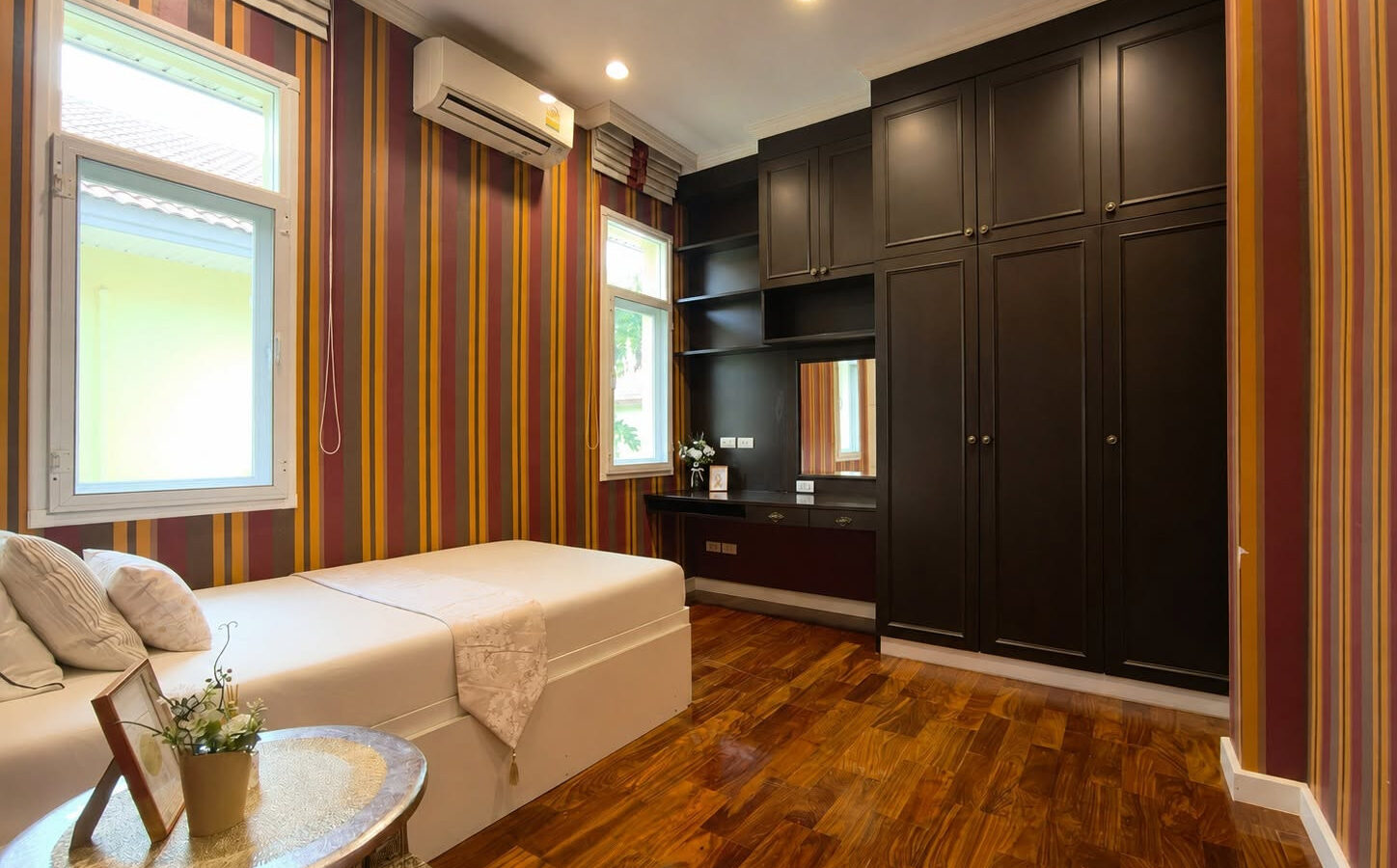 Luxury Detached House for Rent | The Grand Rama 2 | Large Corner Home Next to the Garden