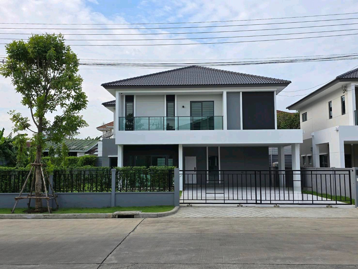 Centro Vibhavadi 大型转角独栋住宅出租｜近Harrow国际学校