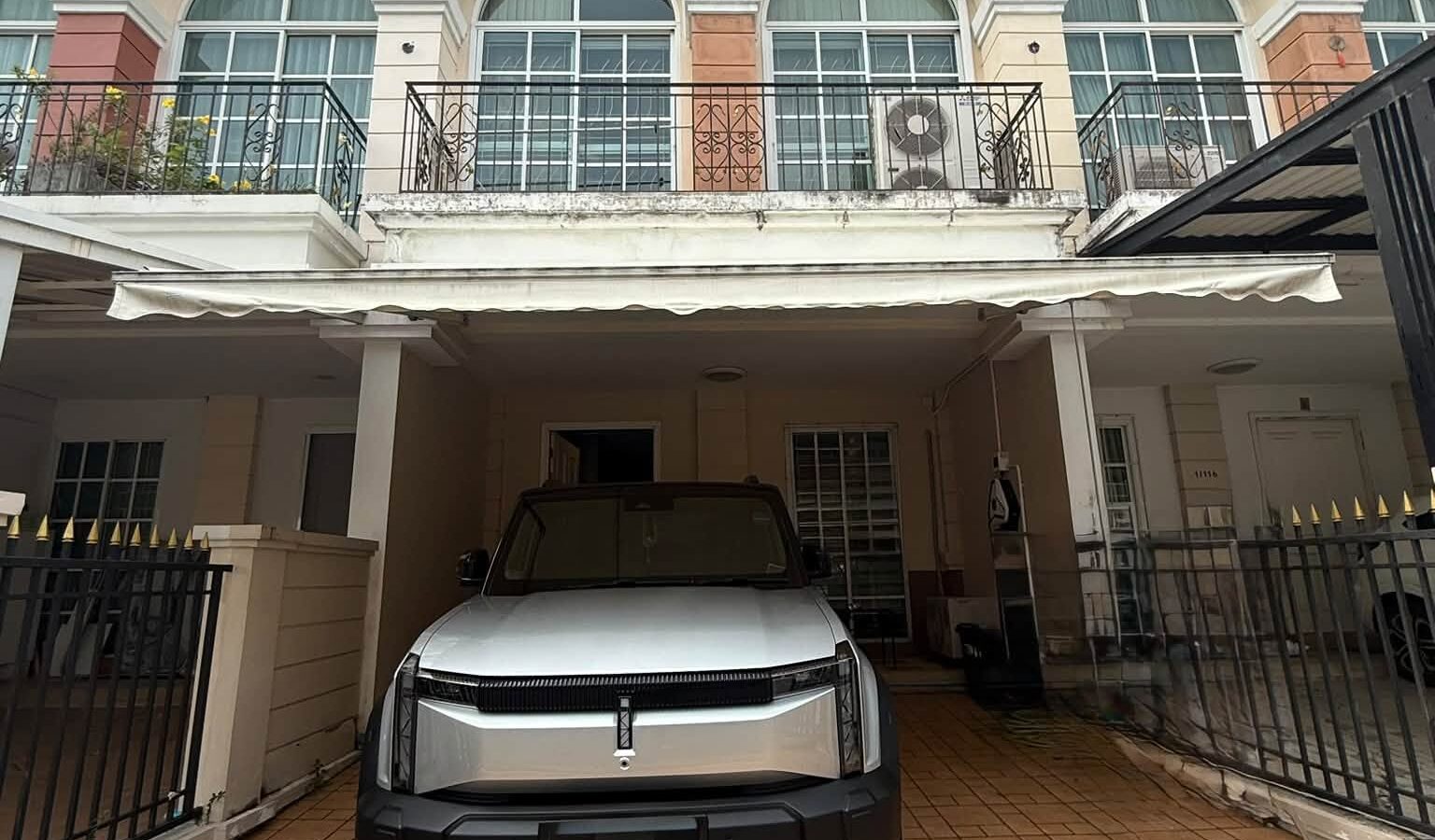 3-Storey Townhome for Sale / Rent | Plus City Park Rama 9–Hua Mak