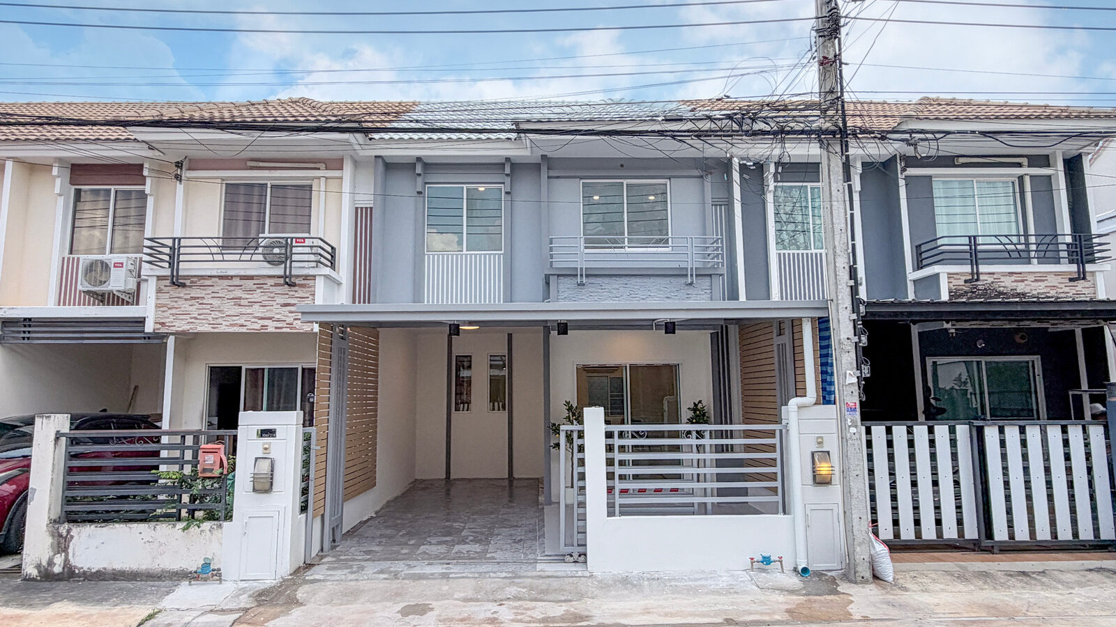 Renovated 2-Storey Townhouse for Sale | Pruksa Town Ratchaphruek
