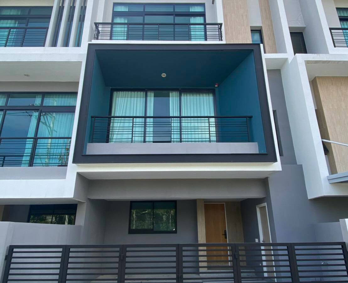 For Rent | Nirvana DEFINE Krungthep Kreetha | Modern 3-Storey Townhome