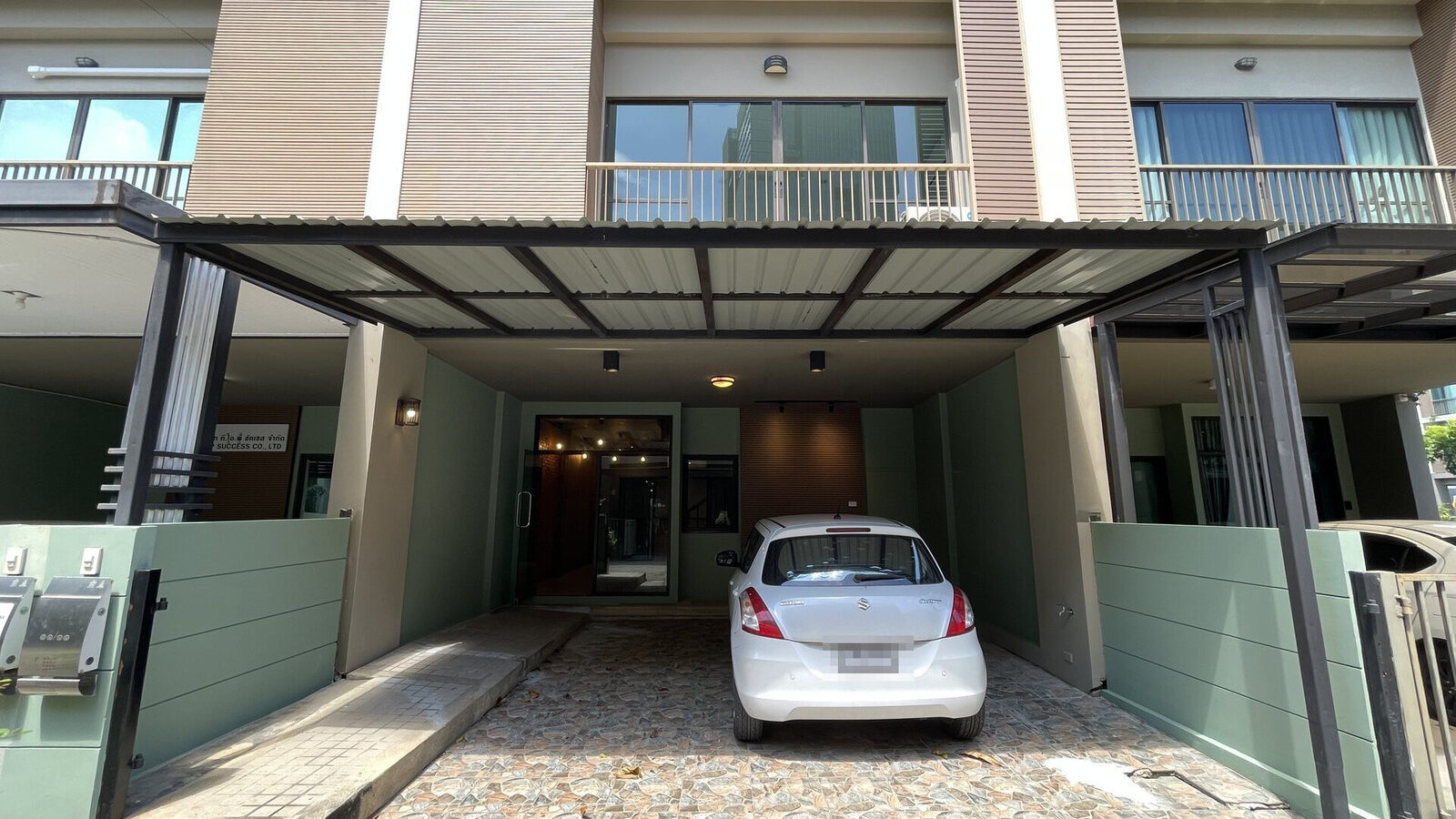 For Rent | Lumpini Town Residence Bangna–Srinakarin | 3-Storey Loft-Style Home Office