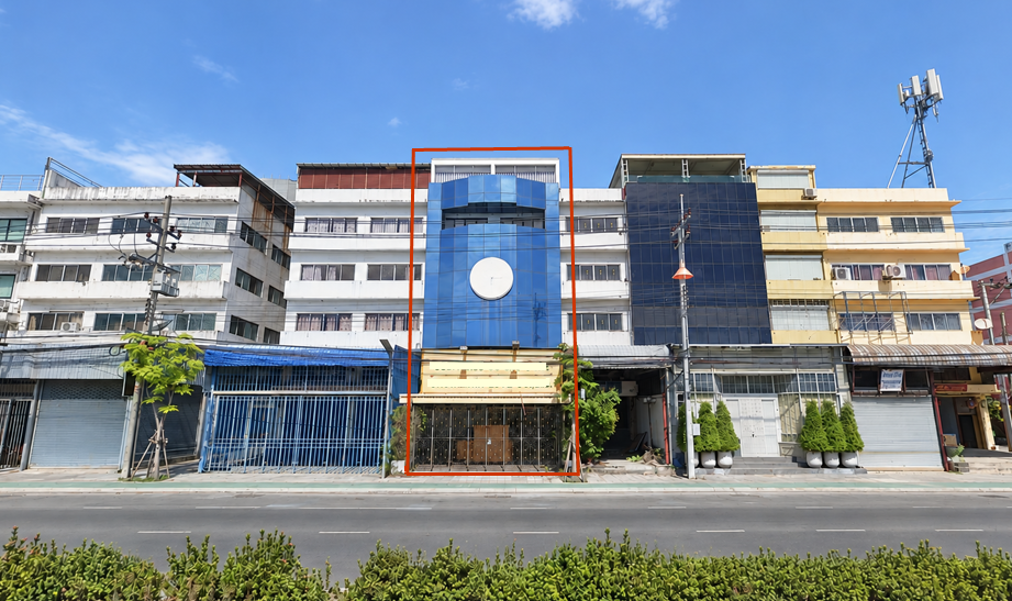 For Rent | 6-Storey Commercial Building (2 Units) on Main Road | Near BTS Phraek Sa