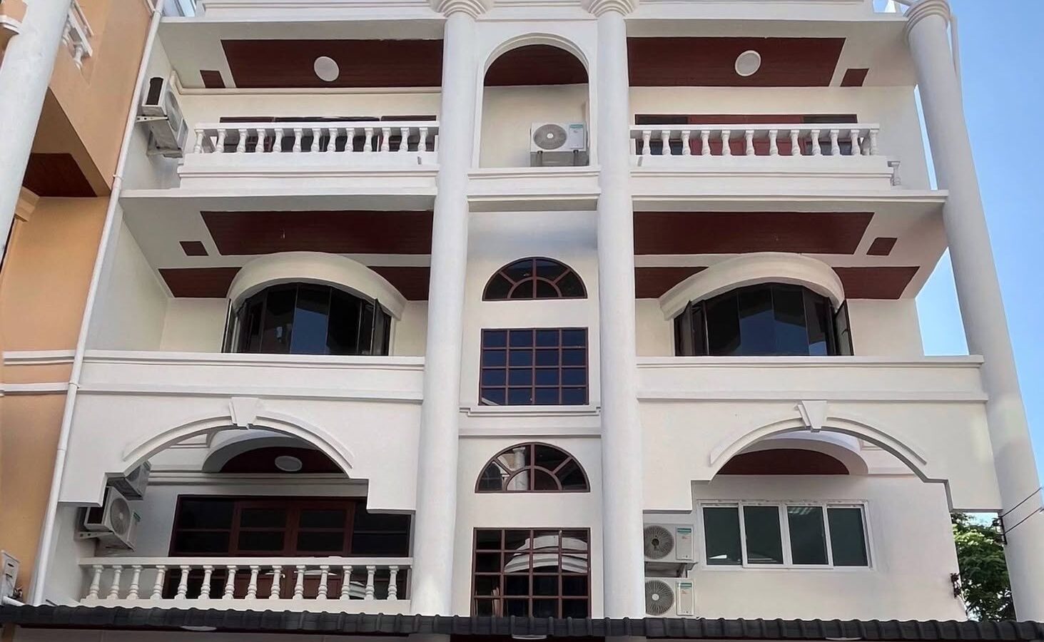 For Rent | 5-Storey Detached House / Home Office in the Heart of Thonglor