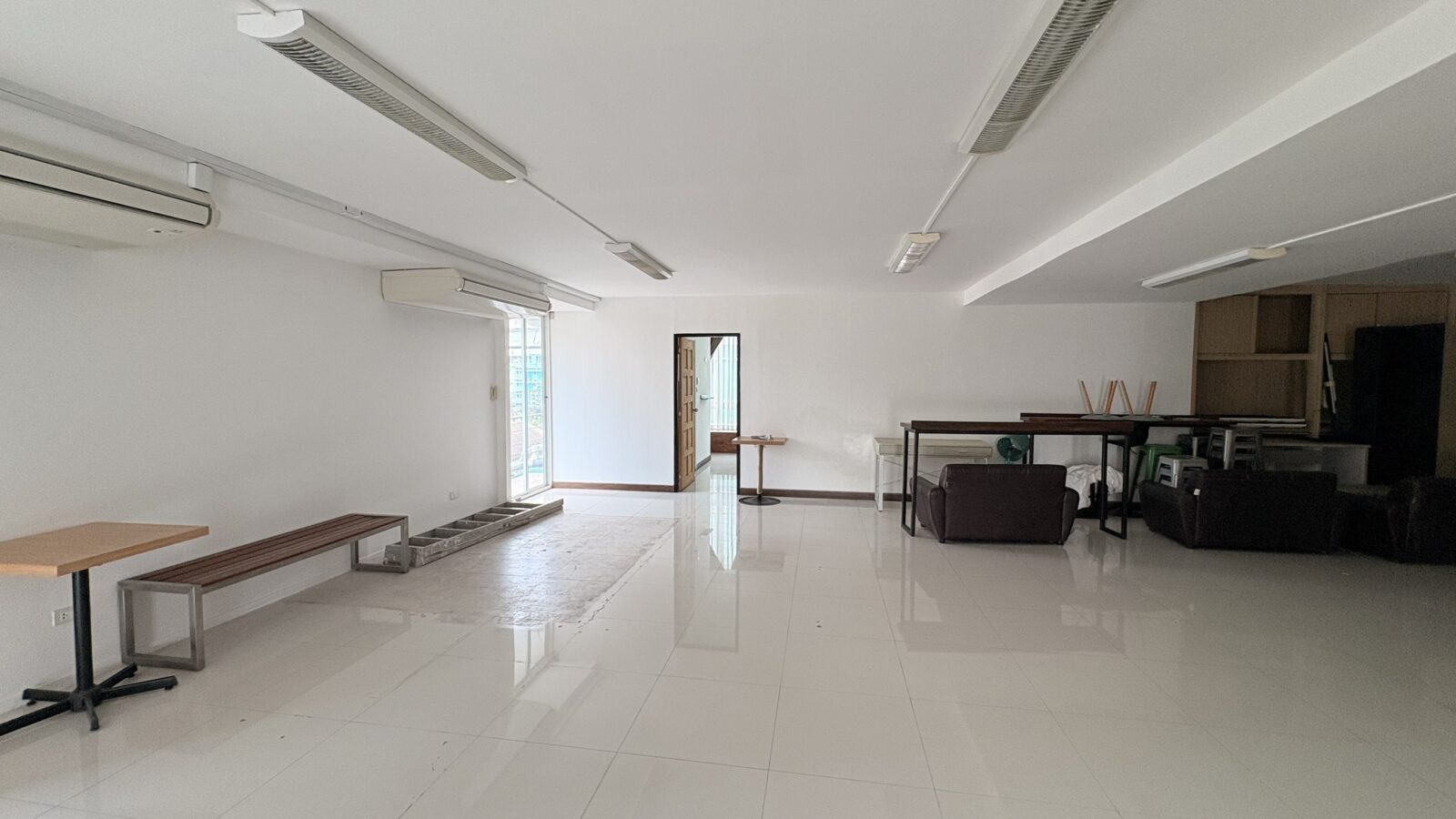 For Rent | Office Space at Wealth Tower, Charoen Nakhon