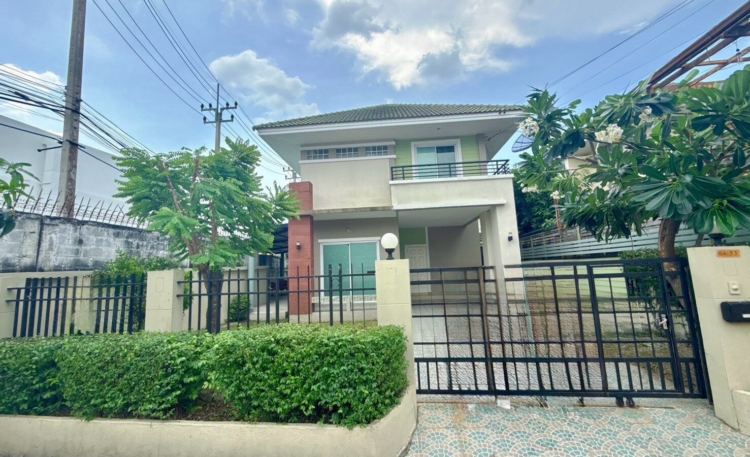 Renovated Corner Detached House for Rent | The Emerald Garden & Sport Club Ratchapruek–Chaiyapruek