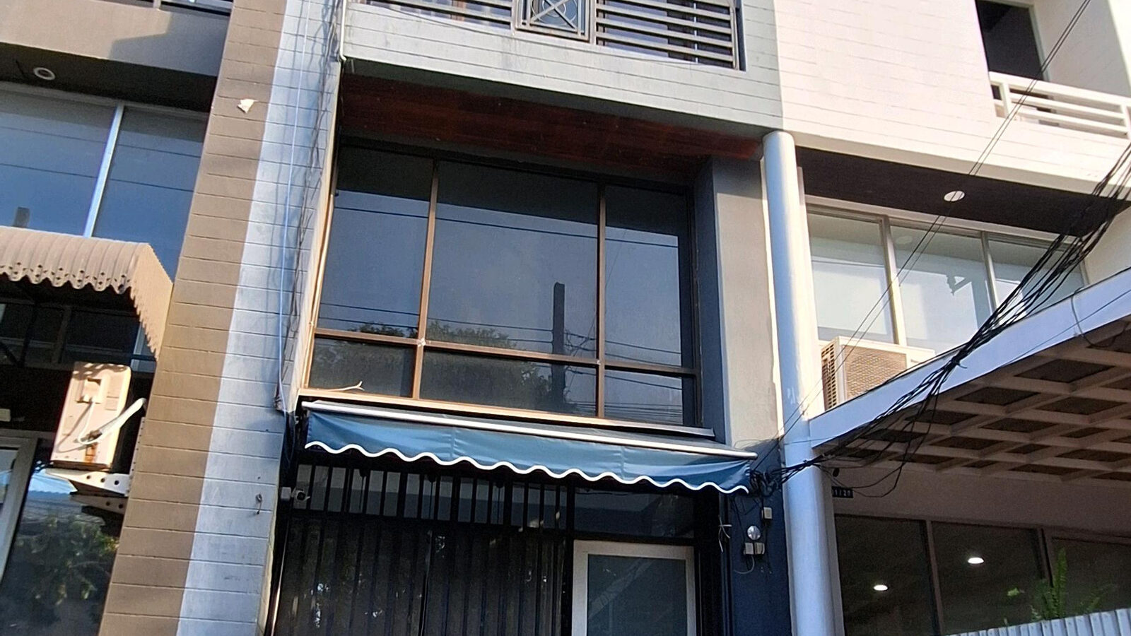 4-Storey Home Office for Rent | Town in Town Soi 2