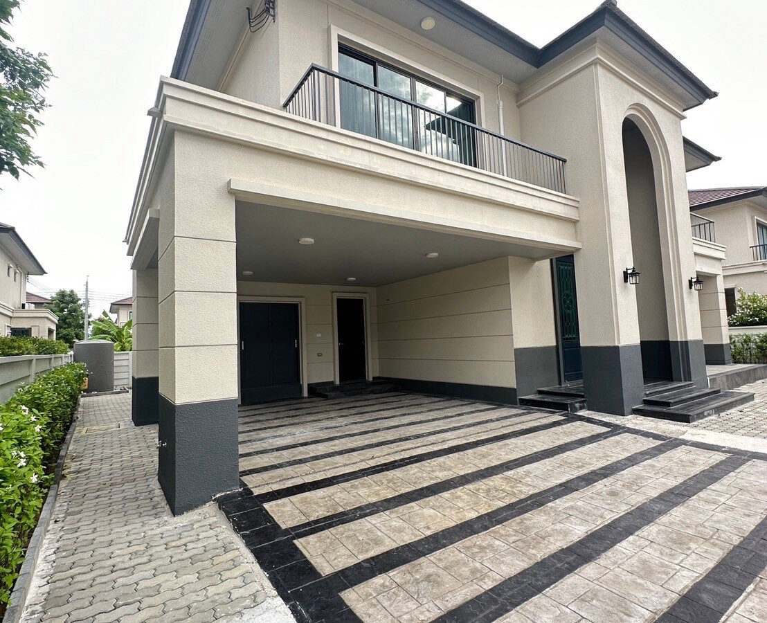 Luxury Detached House for Sale | Lake Serene Rama 2