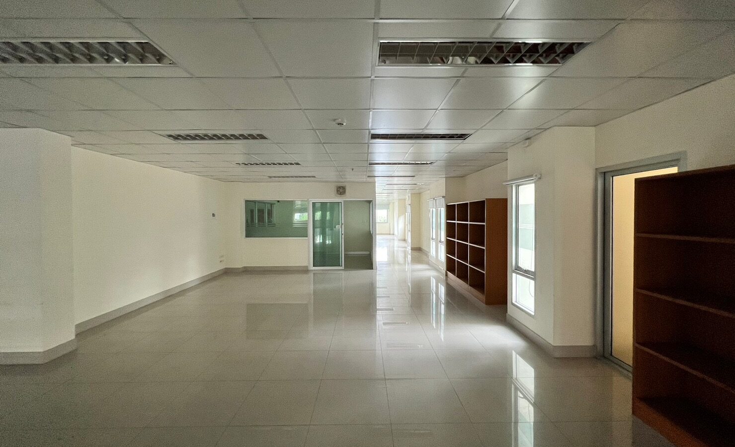 Land with 4-Storey Office Building & 3-Storey Residence for Sale | Sukhumvit 101 – Punnawithi 34