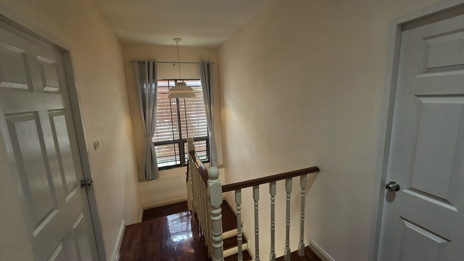 Renovated Corner Detached House for Rent | Setthasiri Seri Thai