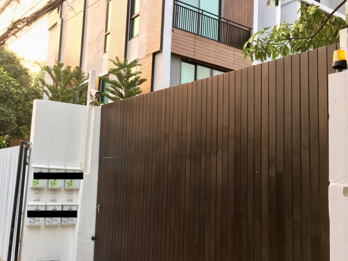 For Rent | Modern 4-Storey Townhome with Mezzanine | Suan Phlu 1 – Sathorn 3