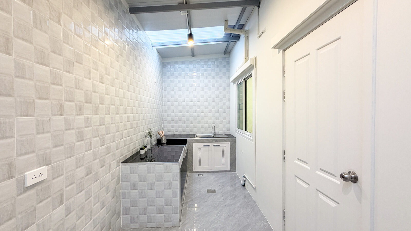 Renovated 2-Storey Townhouse for Sale | Pruksa Town Ratchaphruek