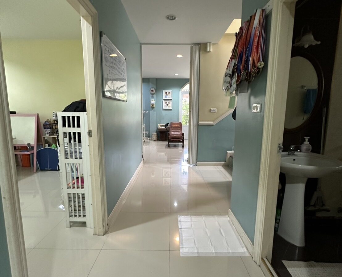 For Sale / Rent | Spacious Detached House in Bearing Soi 26