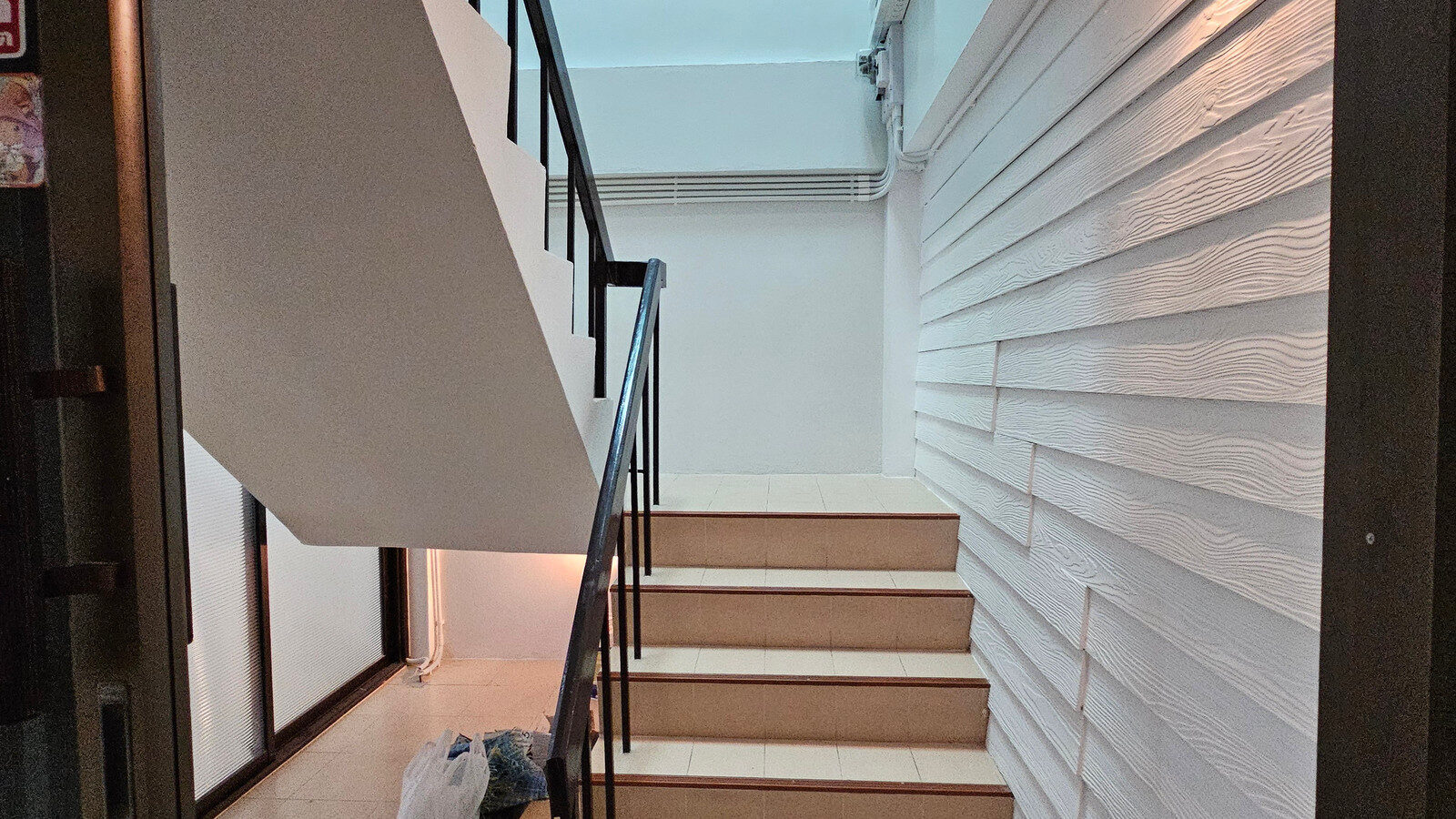For Rent | Newly Renovated 2-Storey Home Office | Only 3 Minutes’ Walk to BTS Sai Yud