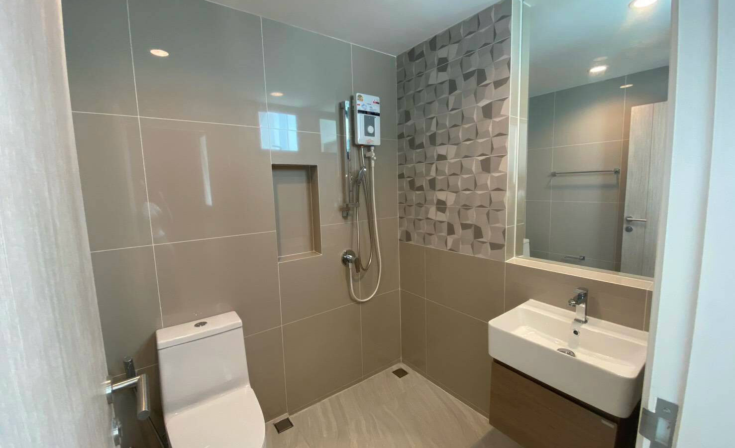 For Rent | Nirvana DEFINE Krungthep Kreetha | Modern 3-Storey Townhome