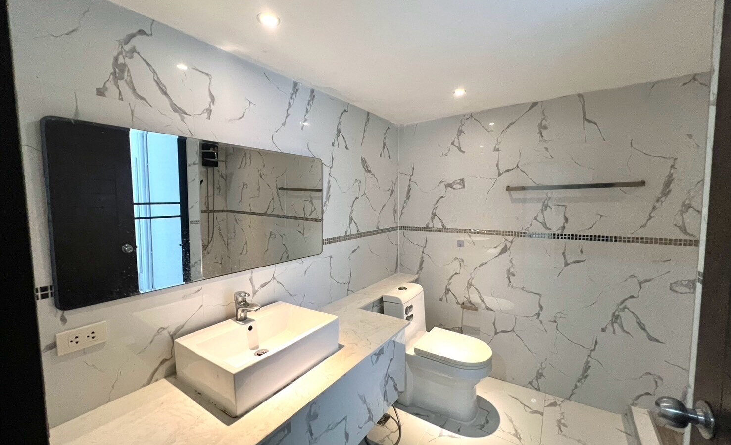 For Rent | Renovated 3-Storey Townhome / Home Office at Luk Golf Premium Village