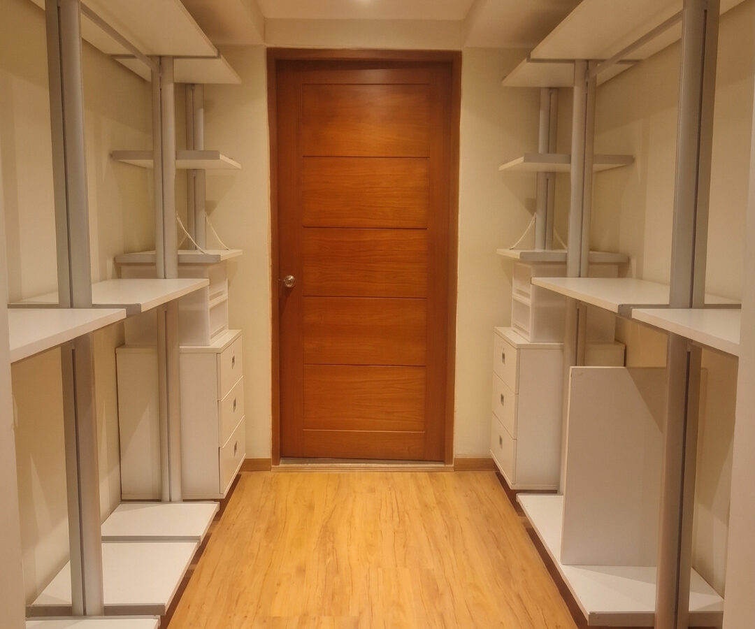 For Rent | 6-Storey Commercial Building (2 Units) on Main Road | Near BTS Phraek Sa