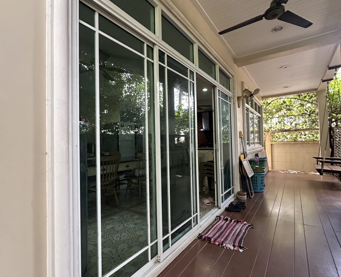 For Sale / Rent | Spacious Detached House in Bearing Soi 26