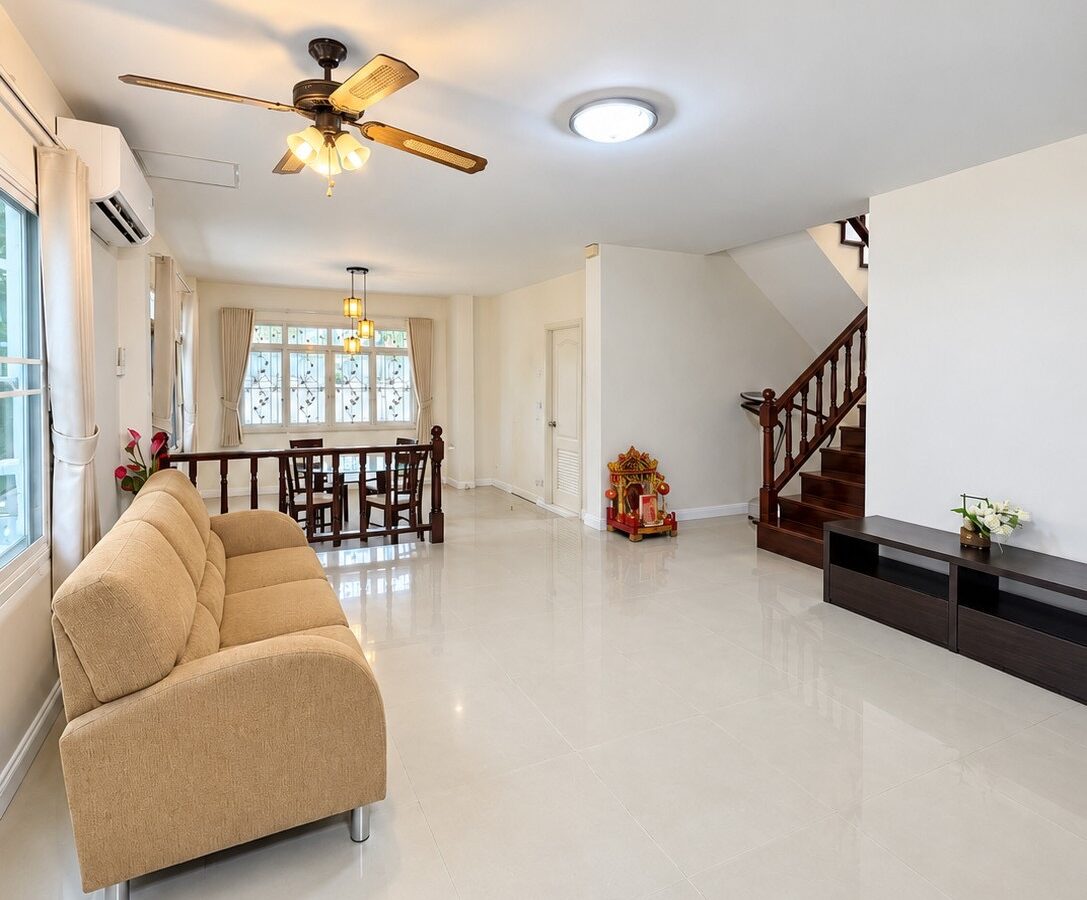 ให้เช่าบ้านเดี่ยว 2 ชั้น รีโนเวทใหม่ | กฤษดานคร ปิ่นเกล้า–พุทธมณฑลสาย 2