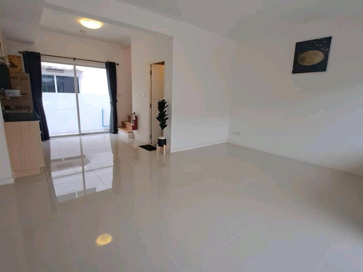 2-Storey Townhome for Rent | Indy 2 Pracha Uthit 90