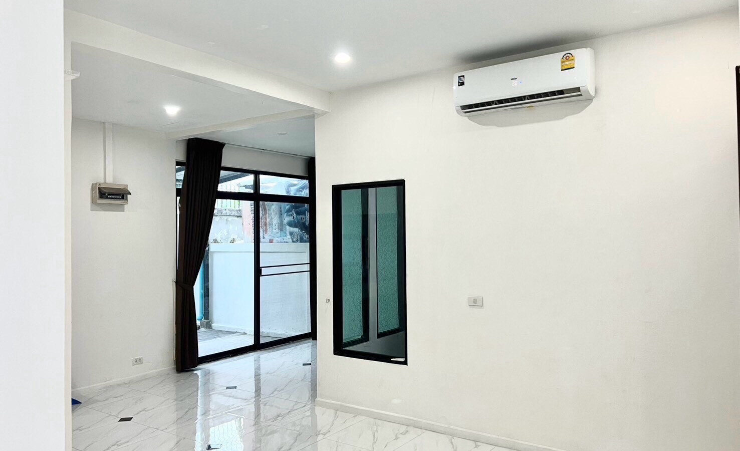 For Rent | Renovated 3-Storey Townhome / Home Office at Luk Golf Premium Village