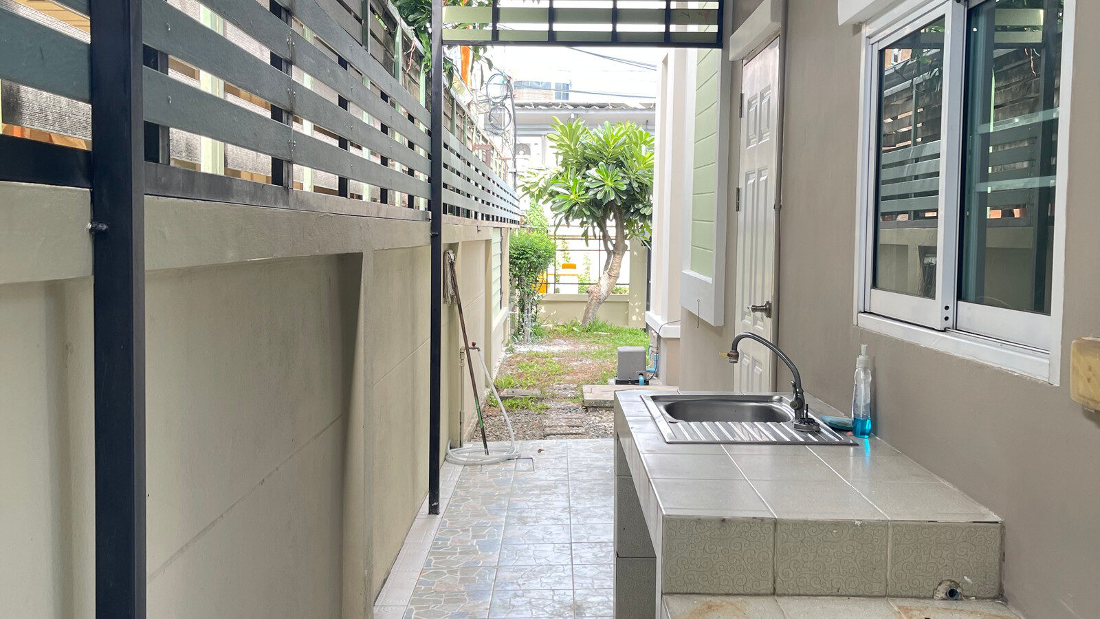 Renovated Corner Detached House for Rent | The Emerald Garden & Sport Club Ratchapruek–Chaiyapruek