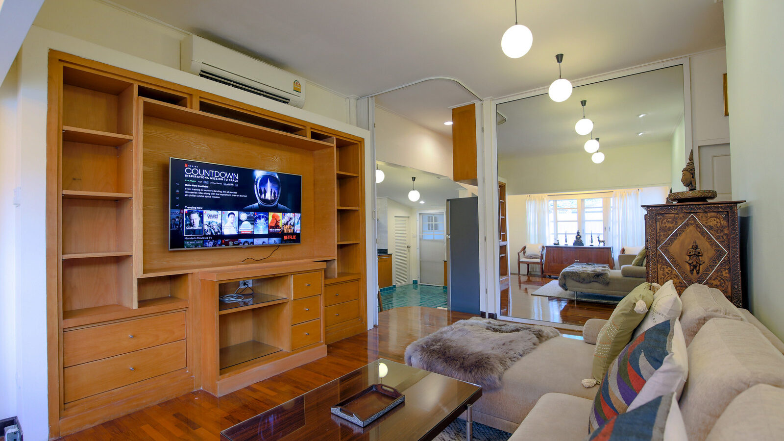 Renovated Single-Storey Detached House for Rent | Krungthep Kreetha Soi 39