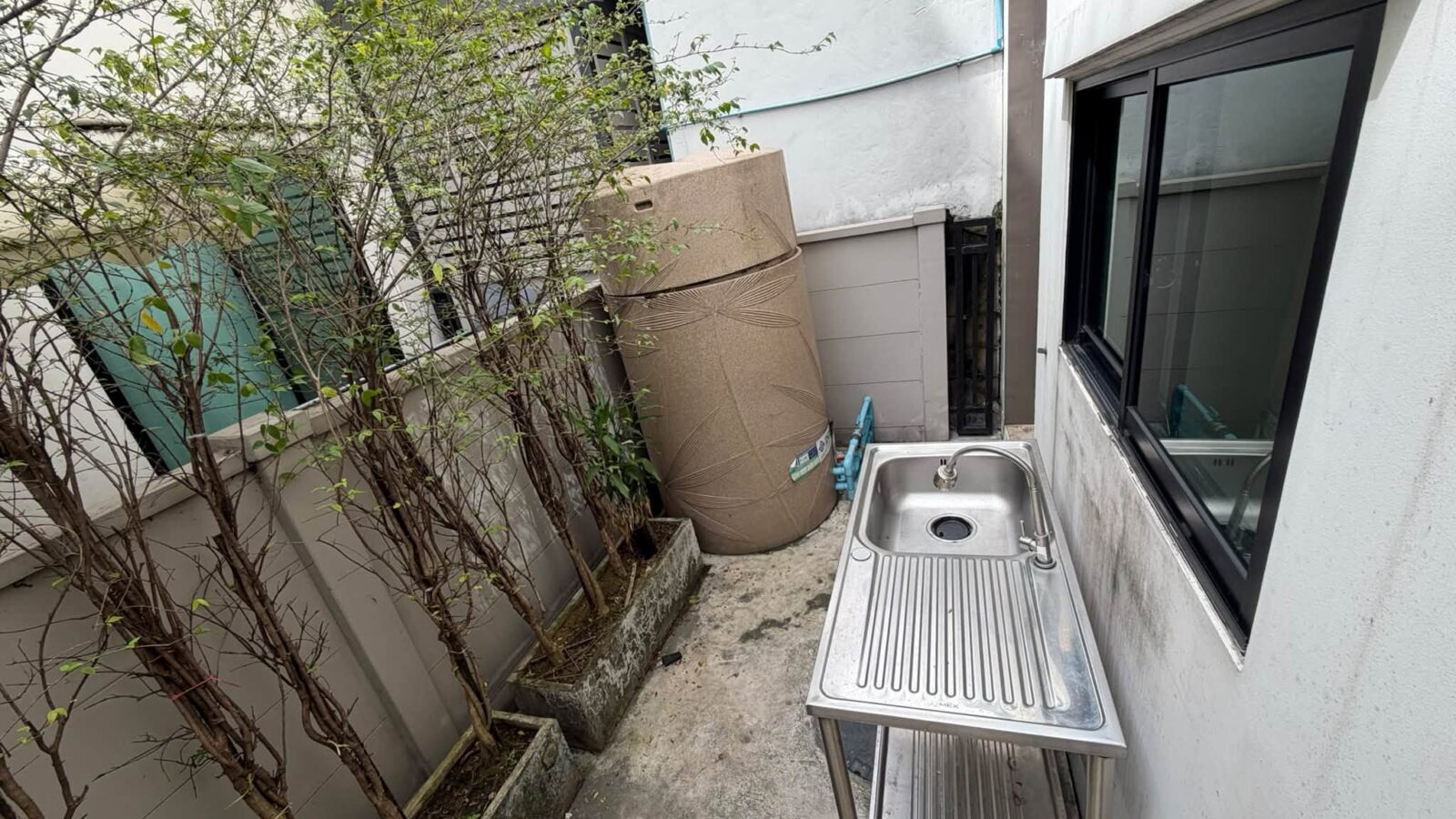 For Sale / Rent | Baan Klang Muang Phahon–Ramintra | Modern 3-Storey Townhome