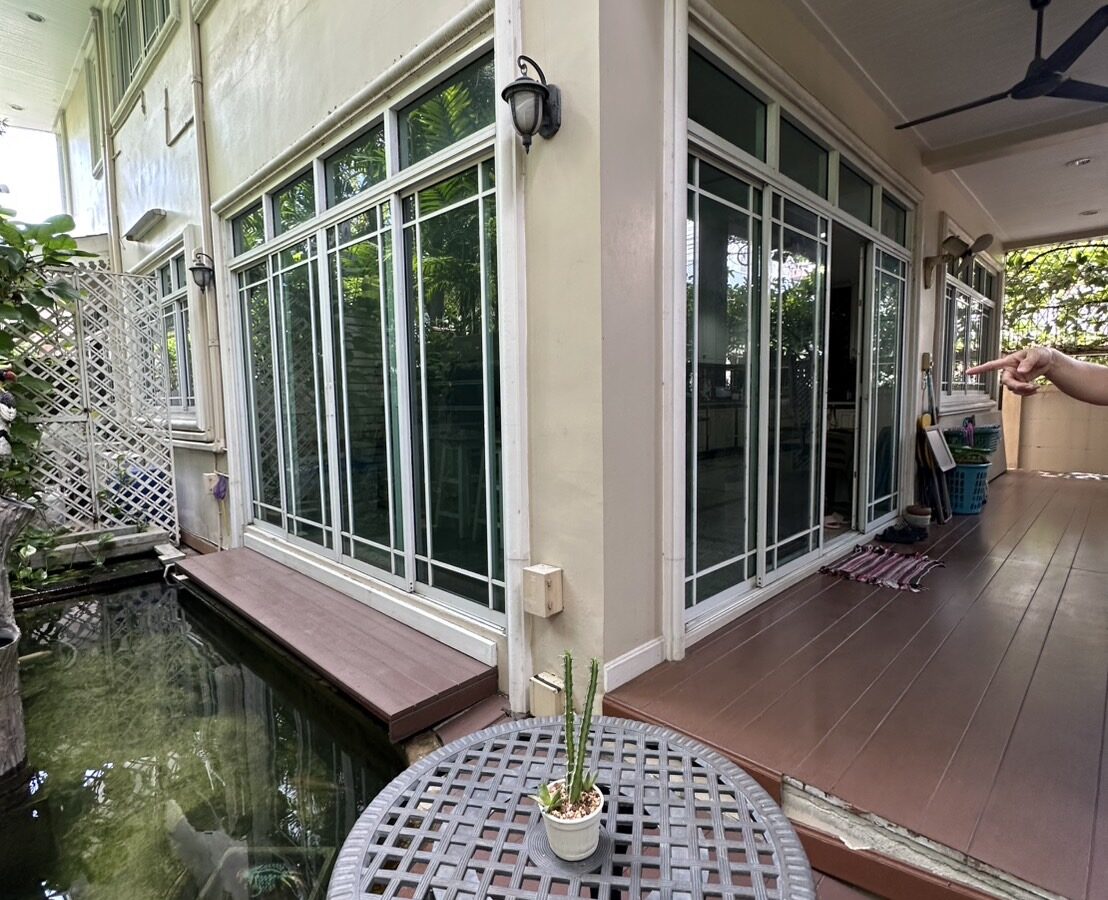 For Sale / Rent | Spacious Detached House in Bearing Soi 26