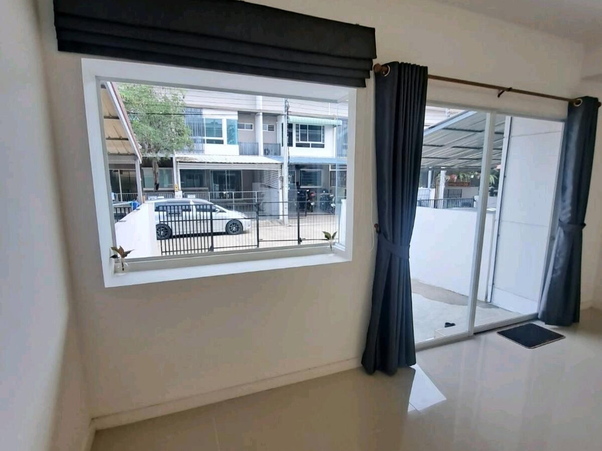 2-Storey Townhome for Rent | Indy 2 Pracha Uthit 90