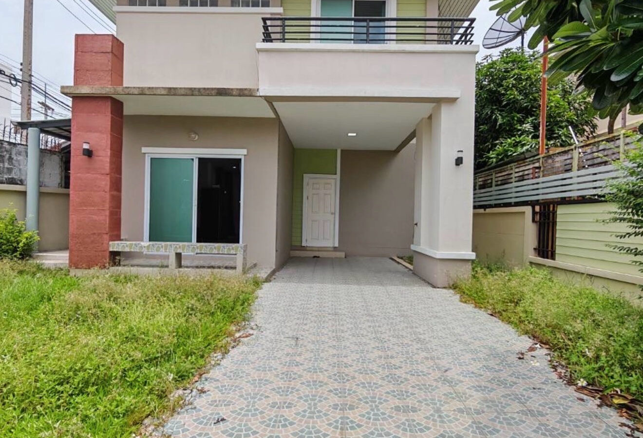 Renovated Corner Detached House for Rent | The Emerald Garden & Sport Club Ratchapruek–Chaiyapruek