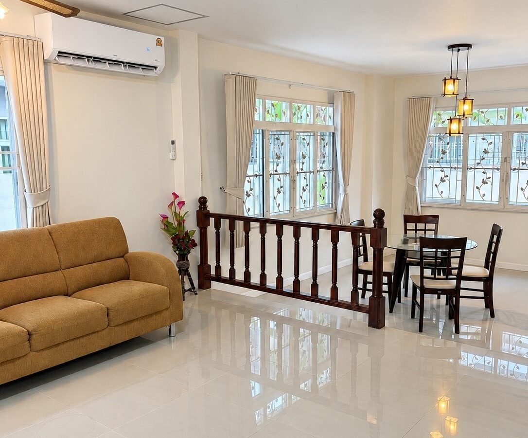 ให้เช่าบ้านเดี่ยว 2 ชั้น รีโนเวทใหม่ | กฤษดานคร ปิ่นเกล้า–พุทธมณฑลสาย 2