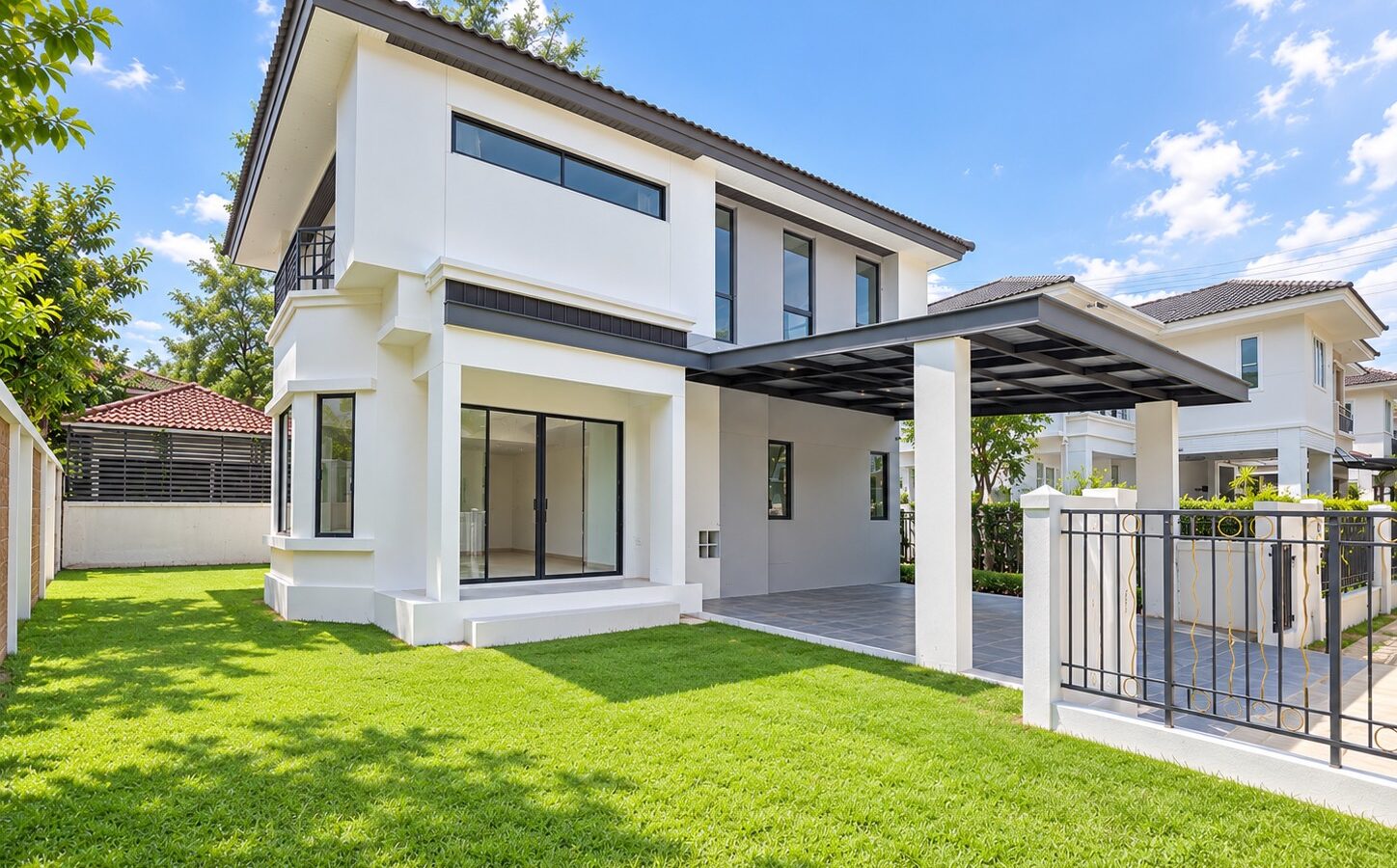 For Sale | 2-Storey Detached House at Nantawan Watcharapol–Ramintra