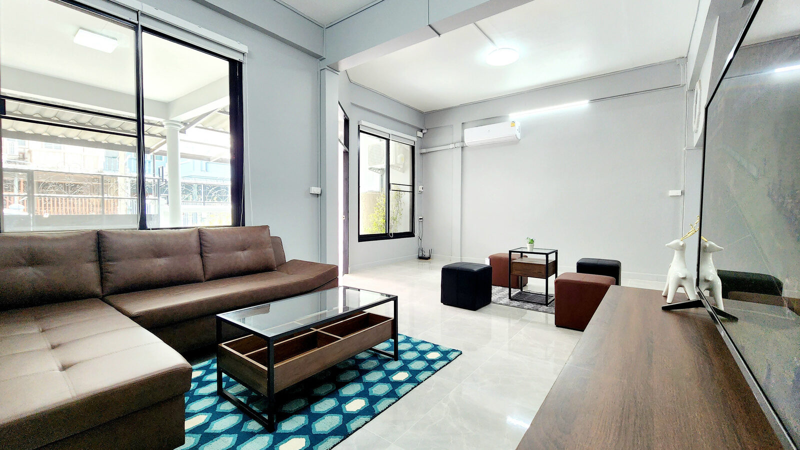 For Rent | 2-Storey Townhome at Yu Charoen Village, Ratchadaphisek 18