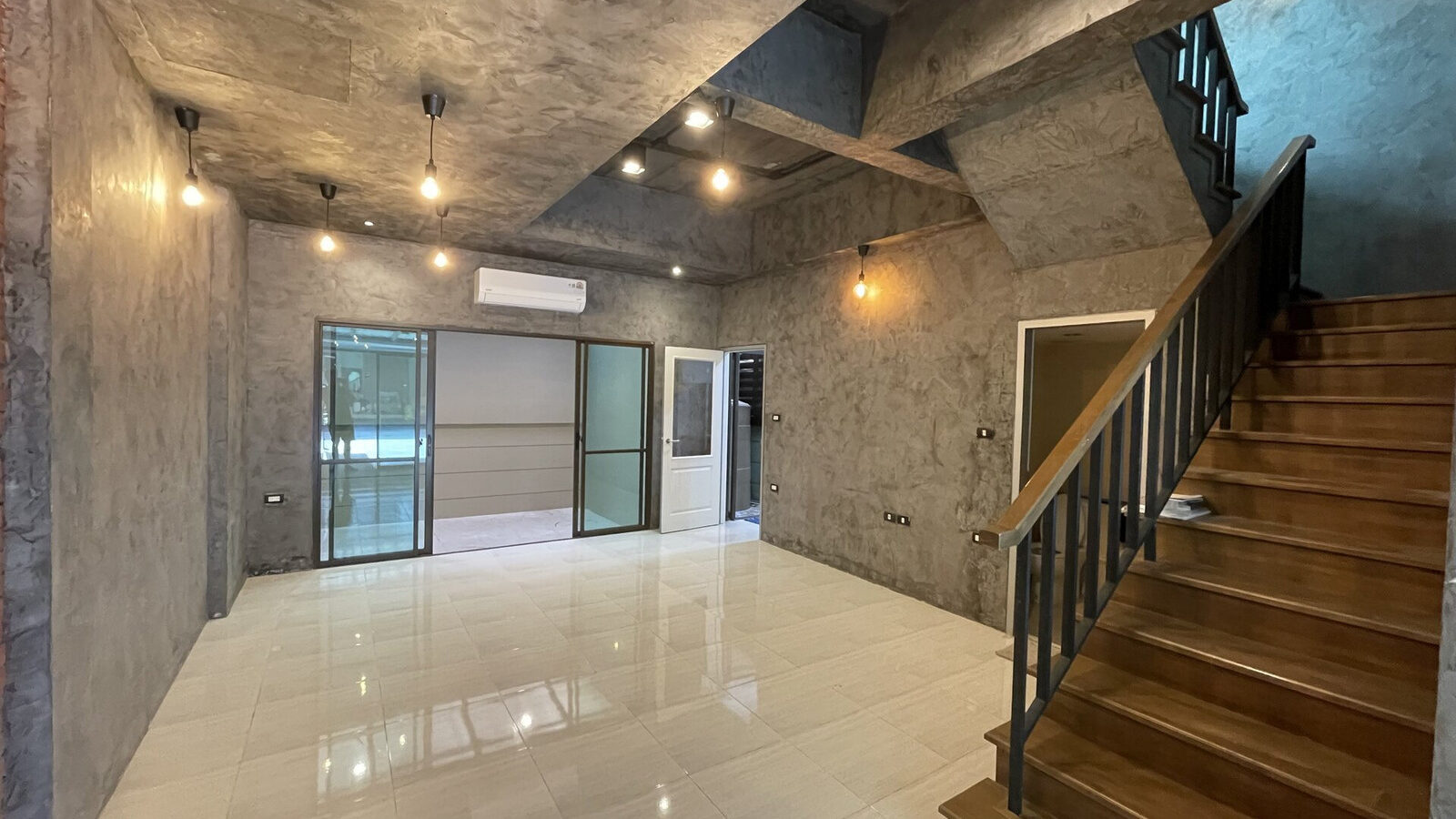 For Rent | Lumpini Town Residence Bangna–Srinakarin | 3-Storey Loft-Style Home Office