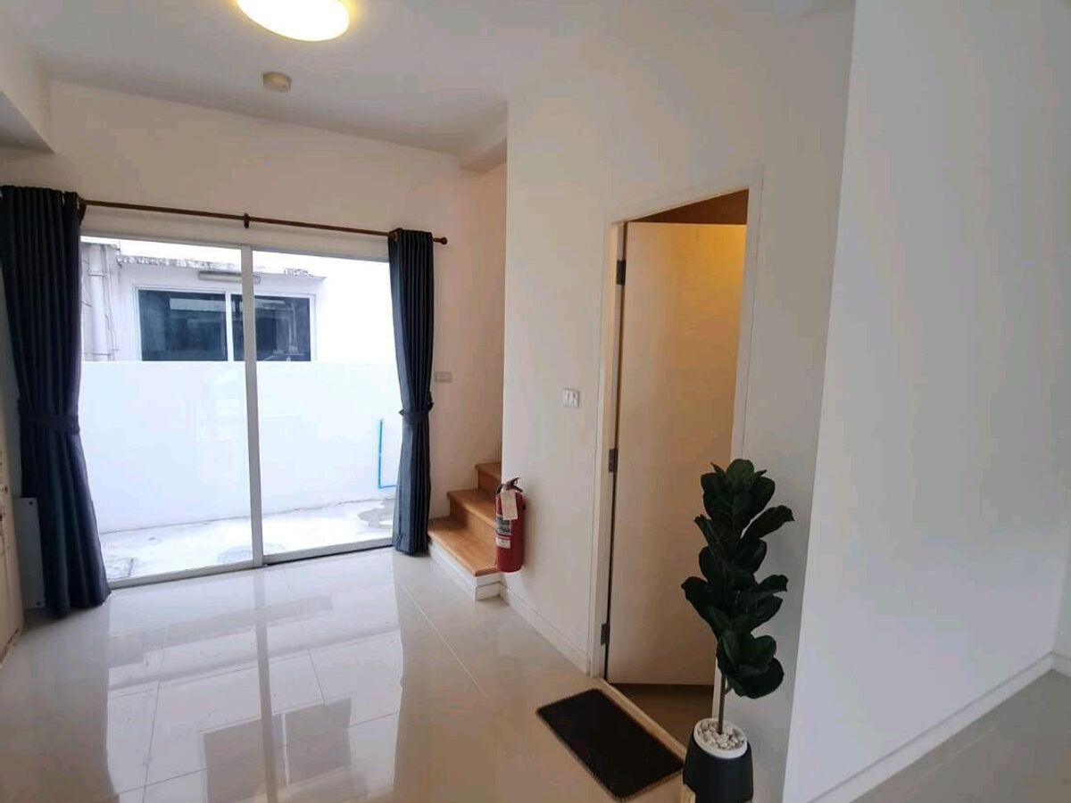 2-Storey Townhome for Rent | Indy 2 Pracha Uthit 90