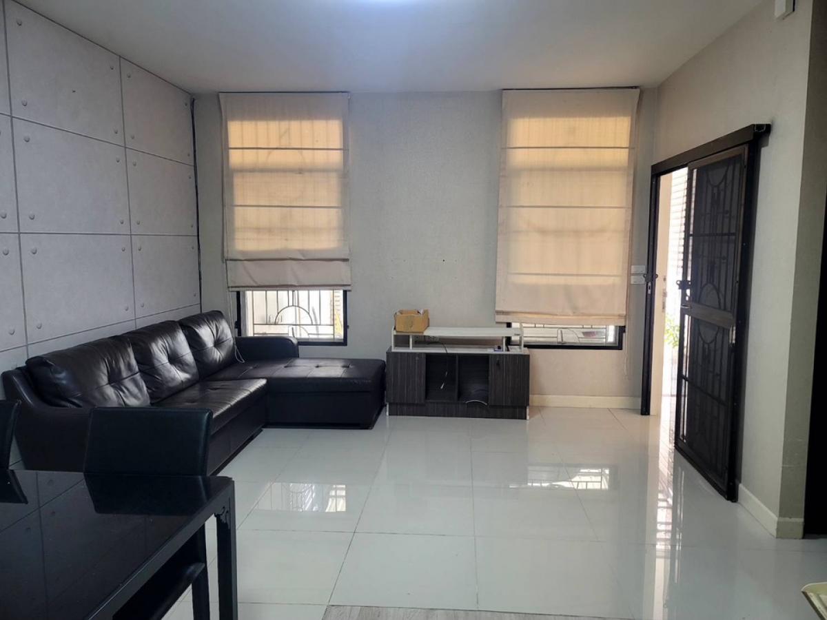2-Storey Townhome for Rent | Habitown Watcharapol