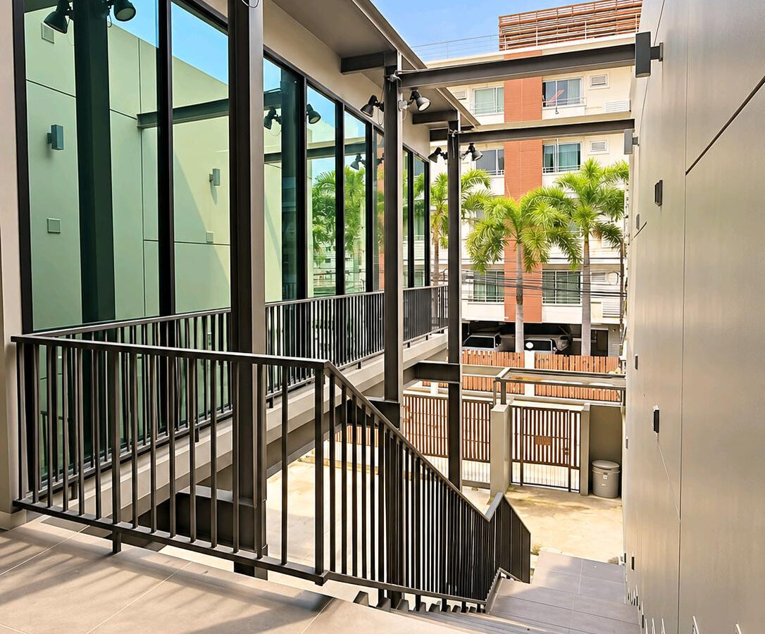 For Rent | 4-Storey Luxury Home Office at THE PENTAS Ratchada–Rama 9