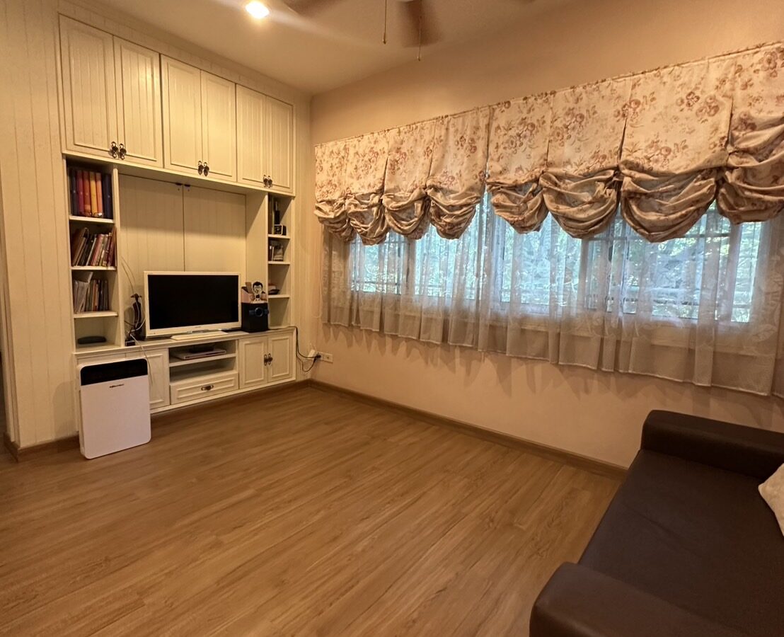 For Sale / Rent | Spacious Detached House in Bearing Soi 26