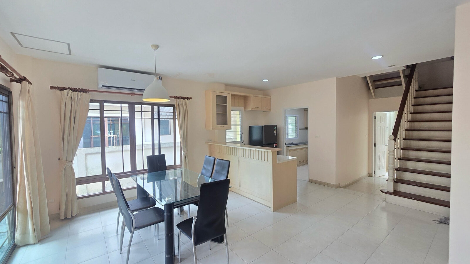 Renovated Corner Detached House for Rent | Setthasiri Seri Thai