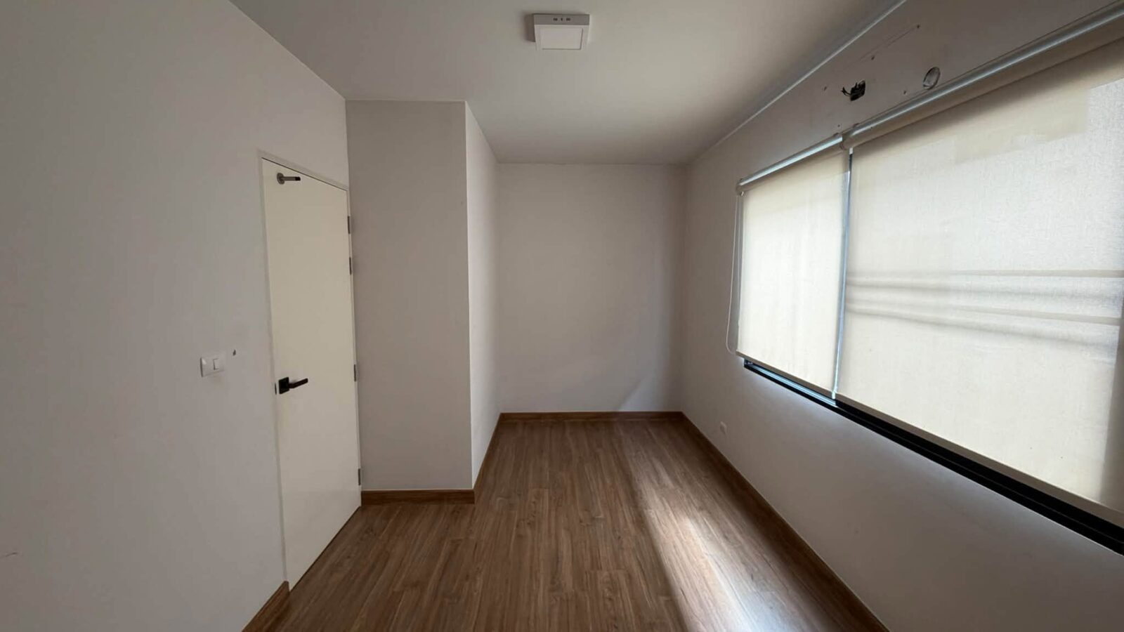 For Sale / Rent | Baan Klang Muang Phahon–Ramintra | Modern 3-Storey Townhome