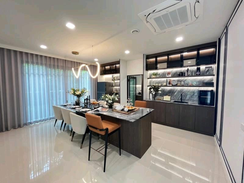 For Sale | Brand-New Luxury Detached House | Grand Britania Suksawat–Wongwaen