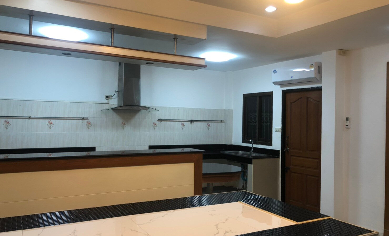 4-Storey Townhome for Rent | On Nut–Pattanakarn