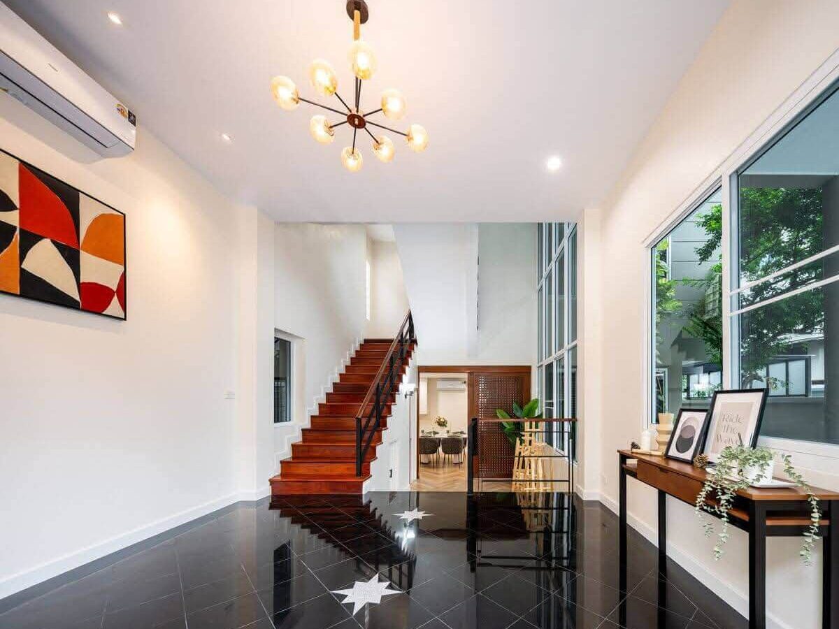 For Sale / Rent | Newly Renovated 3.5-Storey Detached House | Vibhavadi – Chatuchak