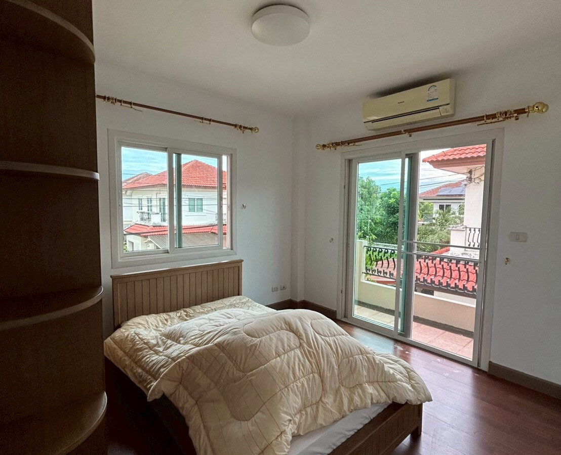 Detached House for Sale and Rent | The Grand Wongwaen–Pracha Uthit