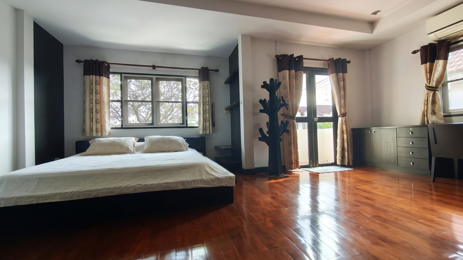 For Sale | 2-Storey Detached House at Serene House Watcharapol