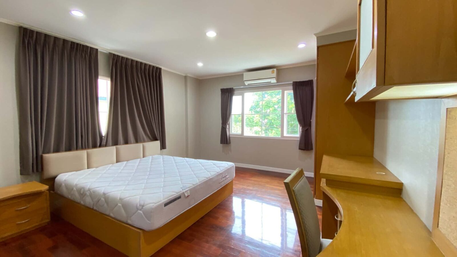 Large Detached House for Rent | Nantawan On Nut