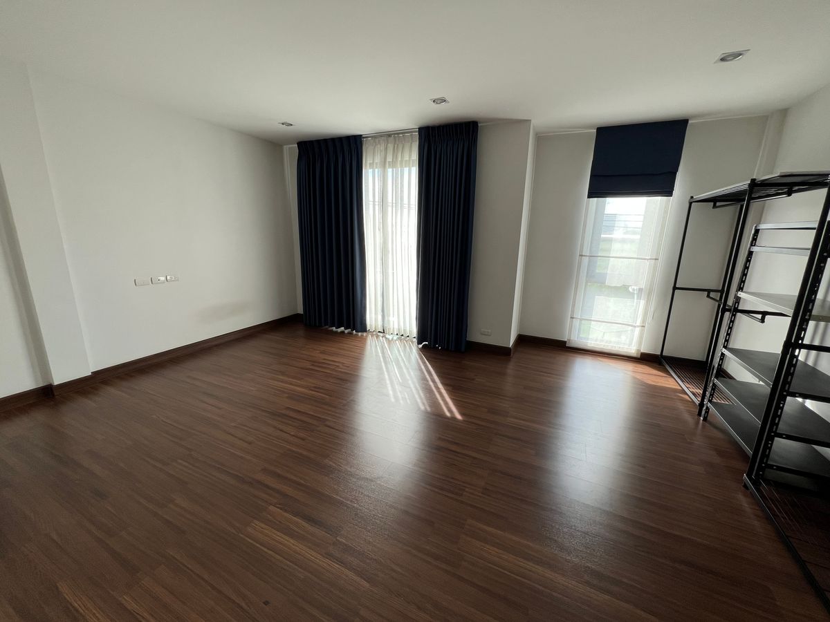 3-Storey Home Office for Rent | Chayada @ Work Bangna–Srinakarin